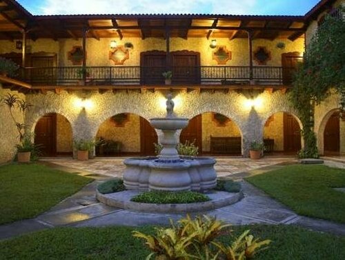 Hotel del Patio, Забронировать Отель Отели в центре Флореса с завтраком, отели в центре Флореса с завтраком