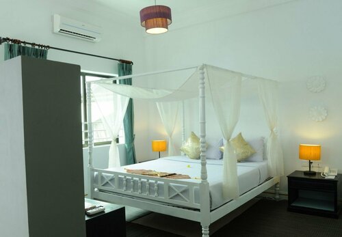 Frangipani Villa Hotel II, Забронировать Отель Отели Сиемреап с завтраком, Завтраки