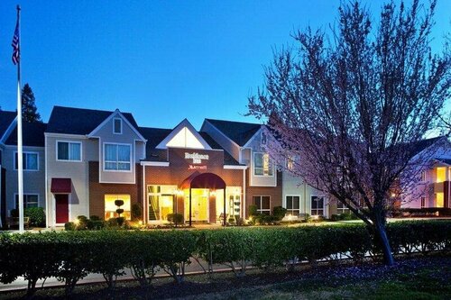 Residence Inn by Marriott Sacramento Airport Natomas, Book Hotel Hoteller i Sacramento med morgenmad, Morgenmad