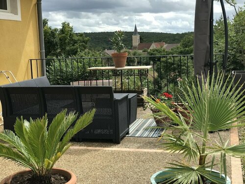 Chenevières den Haut, Prenota Bed & breakfast Accolay Yonne