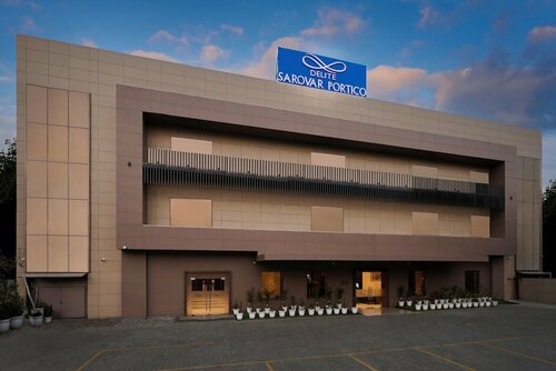 Delite Sarovar Portico Faridabad, Забронировать Отель Отели штата Харьяны с парковкой, Парковка