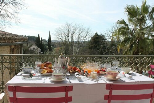 LA DEMEURE Bed and Breakfast, Réserver Maison d'hôtes Hôtels à Gard avec piscine, Piscine