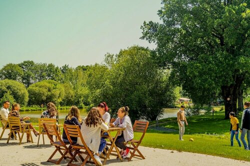 Domaine Mélusine - à 2km du Puy duFou France, Забронировать Кемпинг Лез-Эпес Замок Пюи-дю-Фу