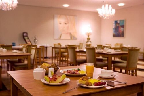 ROSS Hotel, Reserva ahora Hotel Plieningen Stuttgart