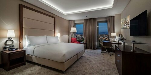 Doubletree By Hilton Istanbul Topkapi, Забронировать Отель Байрампаша Стамбул, рядом с Panorama 1453 History Museum