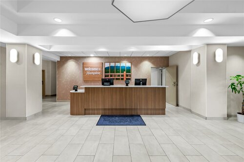 Holiday Inn Express Hotel & Suites Harrison by IHG, Book Hotel Hoteller i Ozark med pool, Swimmingpool