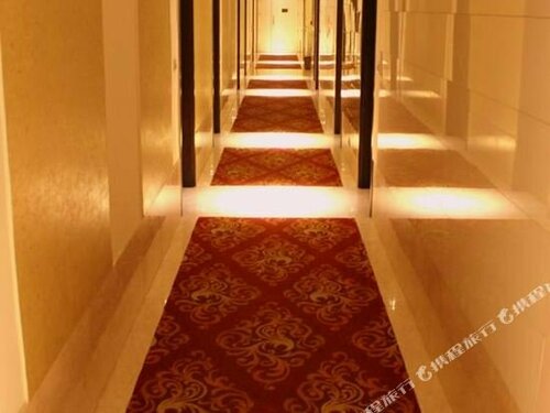 Hotel Amrapali Grand, Забронировать Отель Отели Нью-Дели с парковкой, Парковка