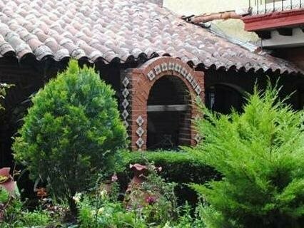 Hotel Palacio de Moctezuma, Забронировать Отель Сан-Кристобаль-де-лас-Касас Чьяпас, рядом с Central Plaza &amp; Park