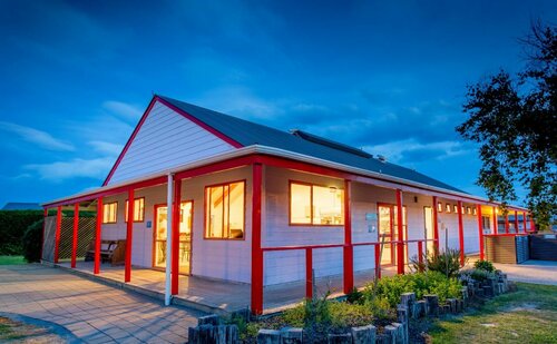 Kaikōura TOP 10 Holiday Park, Забронировать Курортный отель Кайкоура регион Кентербери