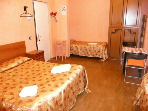 Hotel Magic, Забронировать Отель Вокзал Термини , рядом с Вокзал Термини