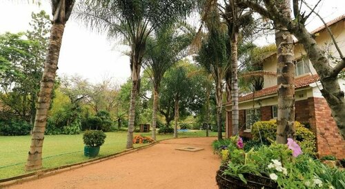 Hillside Manor, Prenota Affittacamere Hotel a Bulawayo con piscina, Piscina
