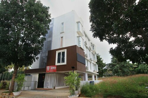 Canary Hop, Book Hotel Devanahalli Bangalore