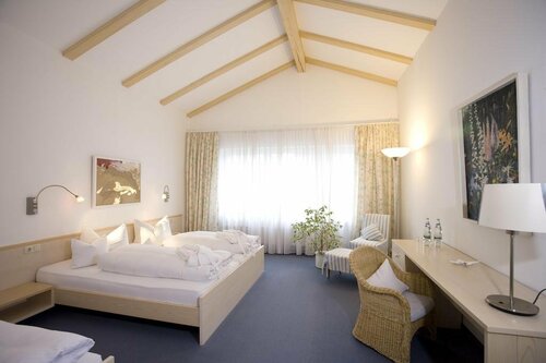 Privatklinik & Gesundheitshotel Am Schlossberg, Prenota Hotel Hotel 3 stelle a Baviera, 3*