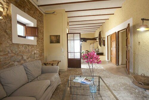 Finca Son Sureda Agroturismo, Reserva ahora Hotel Hoteles en Mallorca con aparcamiento, Aparcamiento