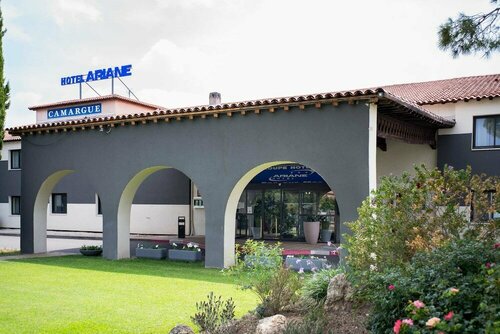 Ariane Hôtel Fos sur Mer, Забронировать Отель Фос-сюр-Мер Étang de Berre