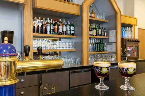 Inter-Hotel du Faucigny, Book Hotel Hoteller i Rhône-Alps med parkering, Parkering