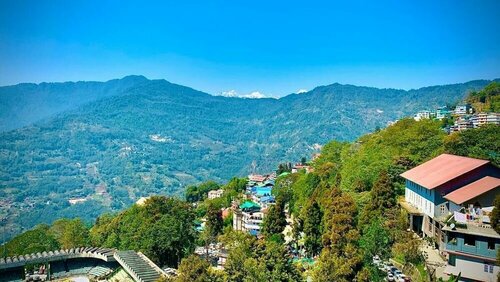 The Lindsay Himalayan Heights, Prenota Hotel Gangtok Sikkim, vicino a Monastero di Enchey