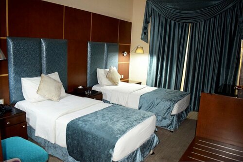 Kings Park Hotel, Забронировать Отель Отели Эмирата Дубая с парковкой, Парковка