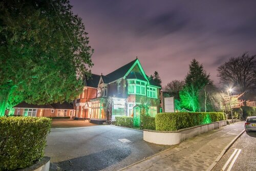 Grovefield Manor, Book Pension Hoteller i Poole med parkering, Parkering