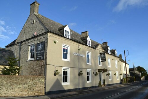 The Kings Arms, Забронировать Гостевой дом Уоттон-андер-Эдж Глостершир