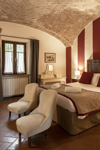 Borgo Dolciano, Забронировать Апарт-отель Отели Кьюси 3 звезды, 3*