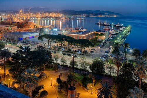 NH La Spezia, Забронировать Отель Отели Итальянской Ривьеры 4 звезды, 4*