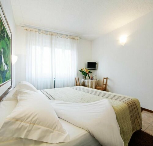 Antico Albergo Madonna, Забронировать Отель Отели в центре Леньяно с завтраком, отели в центре Леньяно с завтраком
