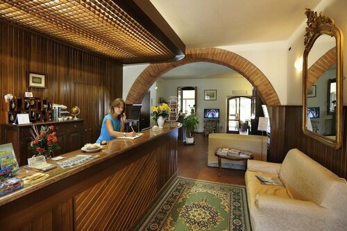Hotel Villalago Trasimeno, Book Hotel Perugia Umbrien