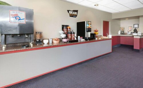 Travelodge by Wyndham Jackson, Buchen Sie Hotel Jackson Michigan