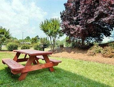 Super 8 by Wyndham Clemmons - Bermuda Run - Winston-Salem I-40, Забронировать Отель Бермуда-Ран Северная Каролина