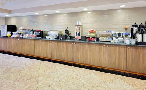 Comfort Inn & Suites Arlington Heights - Schaumburg, Buchen Sie Hotel Schaumburg 