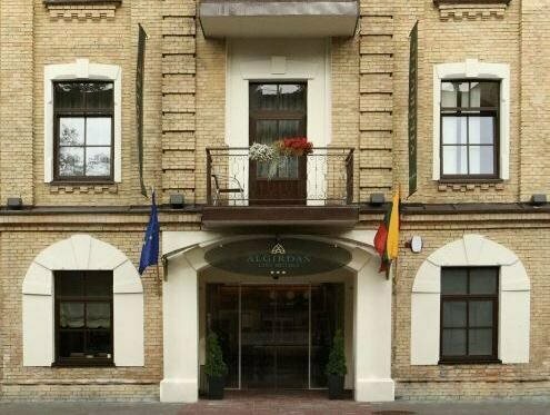 Отель City Hotels Algirdas, Забронировать Отель Бизнес-отели Вильнюса, рядом с Национальный драматический театр Литвы, 4* 5*