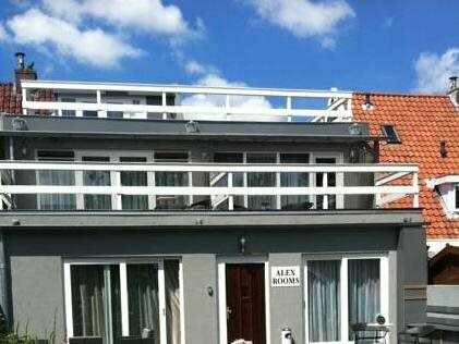 Alex Rooms, Забронировать Гостевой дом Отели Званенбург с парковкой, Парковка