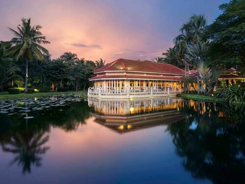 Sofitel Angkor Phokeethra Golf & Spa Resort, Забронировать Курортный отель Отели Провинции Сием-Рип с бассейном, Бассейн