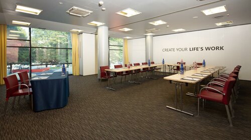 Holiday Inn Turin Corso Francia, an IHG Hotel, Prenota Hotel Borgo San Paolo Torino, vicino a Stazione metro Pozzo Strada