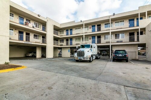 Motel 6 Bell Gardens, CA - Los Angeles, Забронировать Мотель Белл Гарденс Большой Лос-Анджелес