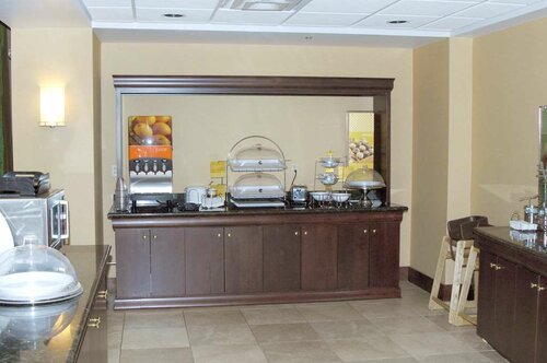Hampton Inn & Suites Dayton-Airport, Prenota Hotel Dayton Ohio
