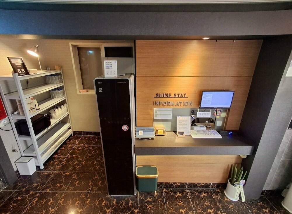 Shine Hotel