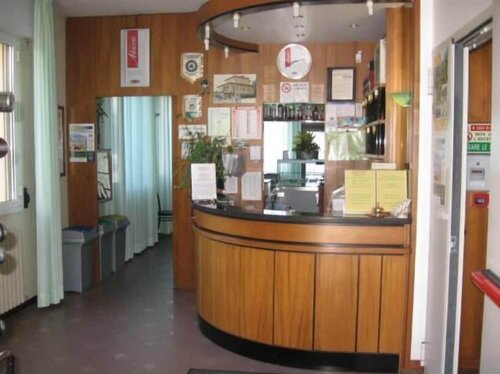 Albergo Elena, Забронировать Отель Отели провинции Болоньи с парковкой, Парковка