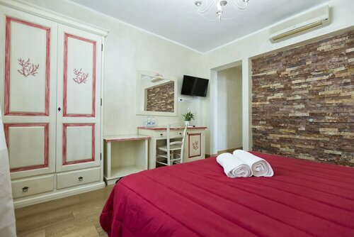 Morpheo Rooms, Забронировать Гостевой дом Гостевые дома Sardinia North, Гостевой дом