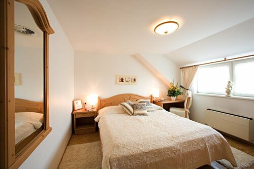 Weingasthof Braunstein - Pauli´s Stuben, Book Hotel Wien Østrig