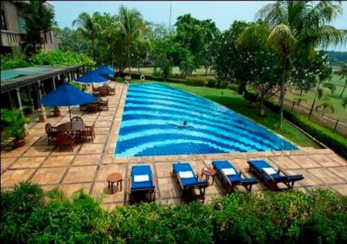 Puri KIIC Golf View Hotel, Varaa Hotelli Karawang West Java