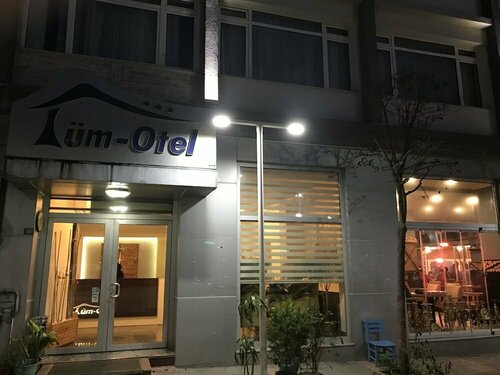 Tum Hotel, Reservar Hotel Hotéis em Bandirma com pequeno-almoço, Café da manhã