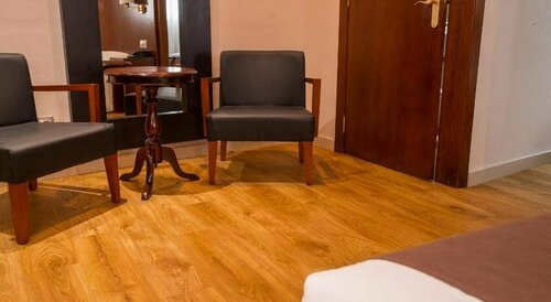 Ramon Berenguer IV, Buchen Sie Hotel Hotels in Lleida mit Parkplatz, in der Nähe von Formatge Barida, Parkplätze