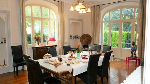 Manoir de l'Esplanade, Book Hotel Hoteller i Rhône-Alps med parkering, Parkering