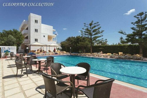 Cleopatra Classic Hotel, Забронировать Отель Отели Кардамена с парковкой, Парковка