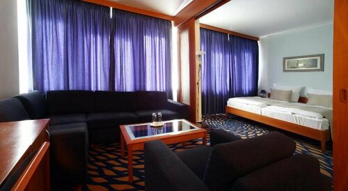 Hotel Central, Забронировать Отель Пльзень Пльзень