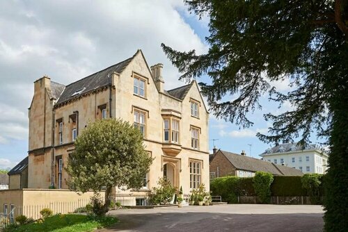 Cotswold Grange, Забронировать Гостевой дом Гостевые дома Челтнем, рядом с Cheltenham General Hospital, Гостевой дом