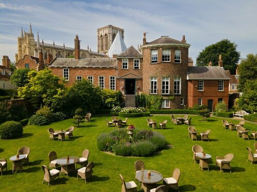 Grays Court, Book Hotel 4-stjernede hoteller i Merseyside, 4*