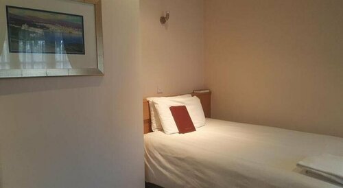 The Beeches, Book Hotel Kings Norton West Midlands